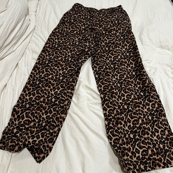 2-Piece!!! Leopard Print Button-Up Shirt and Pants Set - Picture 6 of 7